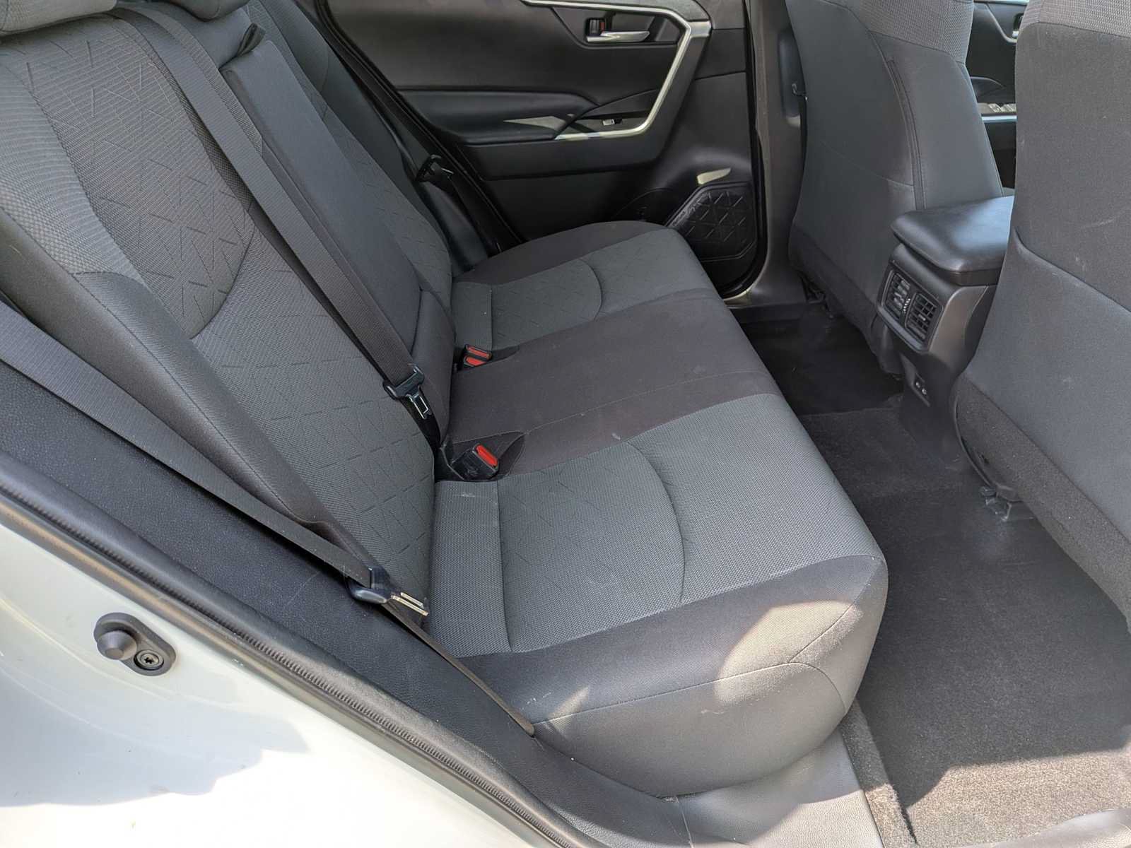 Used 2023 Toyota RAV4 XLE AWD/4WD image 19