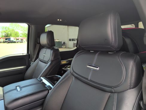 Used 2025 Ford F150 Platinum AWD/4WD image 6
