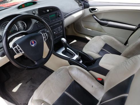 Used 2004 Saab 9-3 Aero FWD image 16
