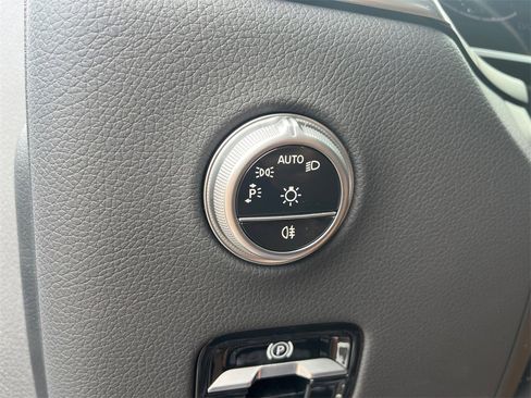 Certified 2025 Mercedes-Benz GLC 350e 4MATIC image 24