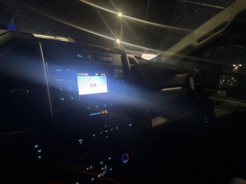 Used 2020 Ford F250 XL w/ Power Equipment Group image 24