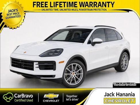 Used 2024 Porsche Cayenne AWD/4WD image 2