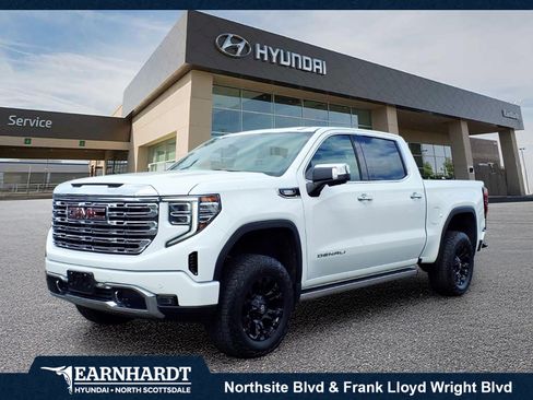 Used 2023 GMC Sierra 1500 Denali w/ Technology Package AWD/4WD image 1