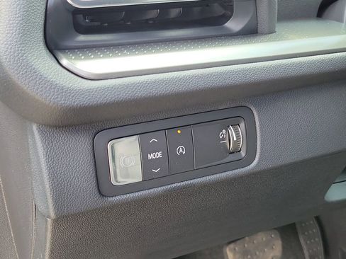New 2026 Chevrolet Traverse LT w/ Driver Confidence Package FWD image 20