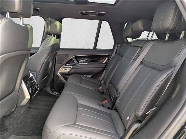 Used 2023 Land Rover Range Rover SE AWD/4WD image 21