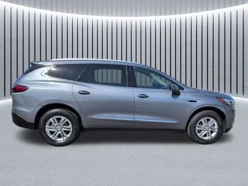 Certified 2021 Buick Enclave Essence FWD image 3