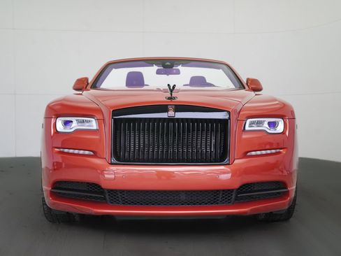 Used 2020 Rolls-Royce Dawn image 55