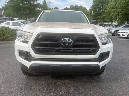 Used 2019 Toyota Tacoma SR w/ SX Package AWD/4WD image 3