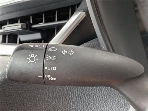 Used 2025 Toyota Corolla LE FWD image 10