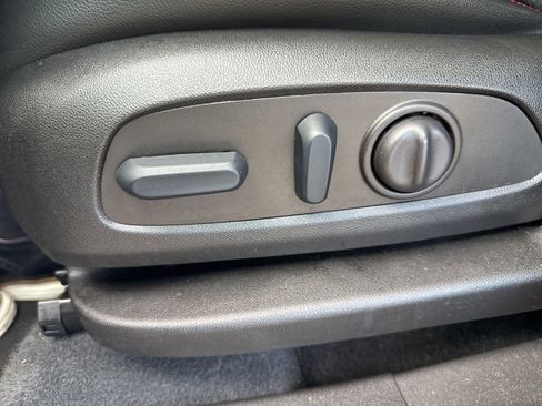 Used 2023 Chevrolet Equinox RS w/ RS Leather Package image 42