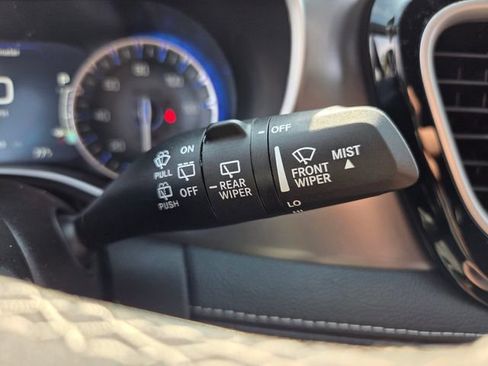 New 2026 Chrysler Pacifica Select FWD image 30