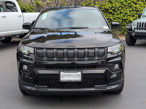 Certified 2022 Jeep Compass Altitude image 2