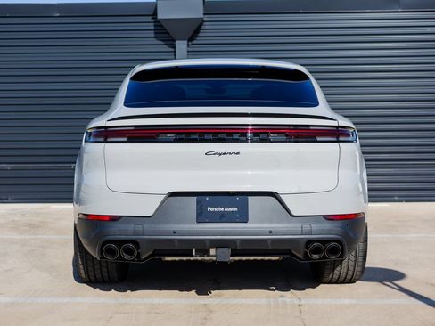 Certified 2026 Porsche Cayenne Coupe AWD/4WD image 6