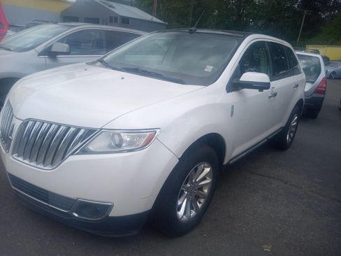 Used 2014 Lincoln MKX AWD image 1