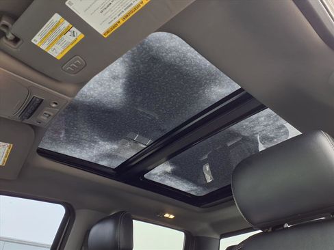 Used 2020 Ford F350 Lariat image 12