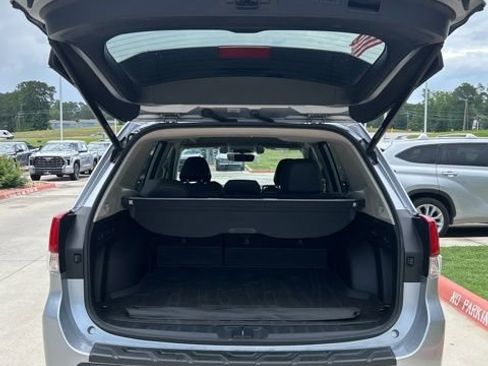 Used 2020 Subaru Forester Limited w/ Popular Package #3 AWD/4WD image 5