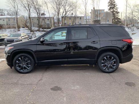 Used 2021 Chevrolet Traverse RS image 4