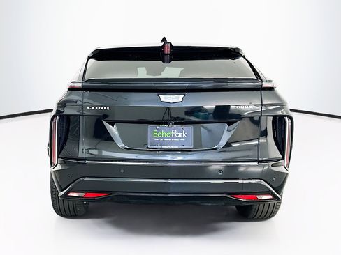 Used 2024 Cadillac Lyriq Tech image 7