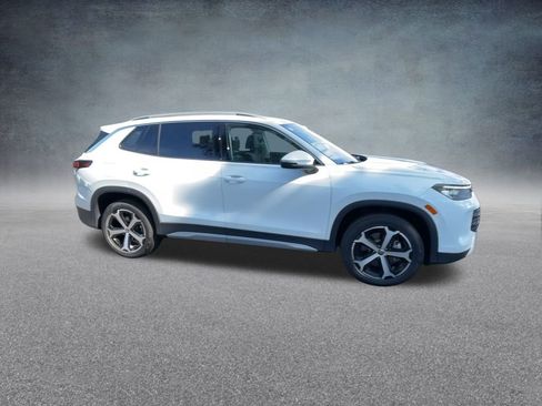 New 2025 Volkswagen Tiguan SE image 25