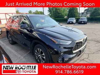 Certified 2026 Toyota Highlander XLE AWD/4WD video 1