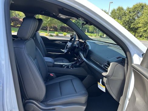 New 2026 Chevrolet Traverse LT image 48