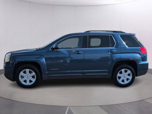 Used 2016 GMC Terrain SLE w/ Convenience Package FWD image 2