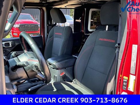 Used 2021 Jeep Wrangler Unlimited Rubicon AWD/4WD image 25