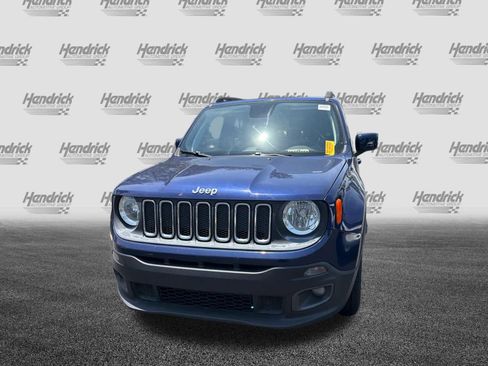 Used 2018 Jeep Renegade Latitude FWD image 7