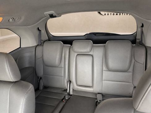 Used 2016 Honda Odyssey Touring image 13