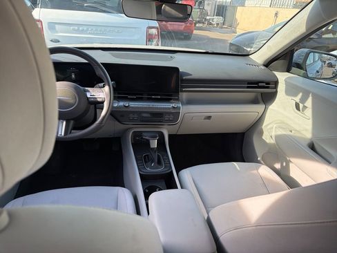 Used 2025 Hyundai Kona SEL FWD image 17