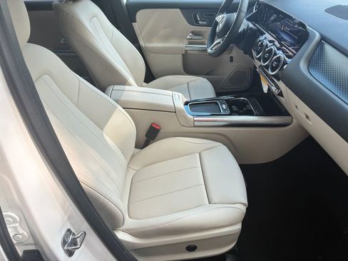 New 2026 Mercedes-Benz GLA 250 4MATIC image 14