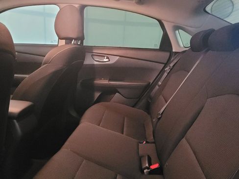 Used 2021 Kia Forte LXS FWD image 18