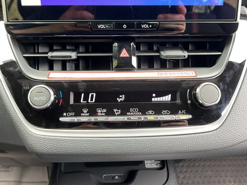 New 2026 Toyota Corolla SE w/ SE Package FWD image 17