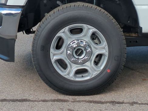 New 2026 Ford F250 XLT w/ 360-Degree Camera Package image 14