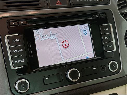 Used 2012 Volkswagen Tiguan S FWD image 14