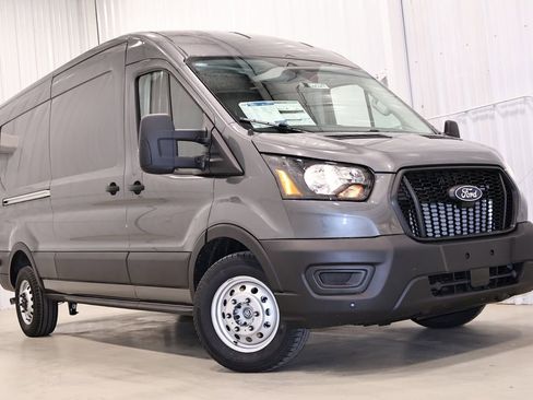 New 2026 Ford Transit 250 148 Medium Roof Extended AWD image 30