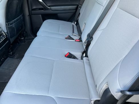 Used 2023 Lexus GX 460 w/ Black Line Special Edition AWD/4WD image 9