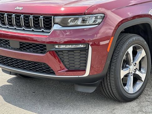 Used 2026 Jeep Grand Cherokee L Limited AWD/4WD image 8