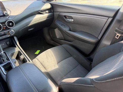 Used 2024 Nissan Sentra SV FWD image 16