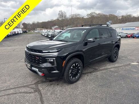Used 2024 Chevrolet Traverse Z71 AWD/4WD image 5