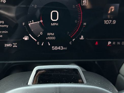 Used 2025 GMC Yukon AT4 Ultimate w/ LPO, Floor Liner Package image 34