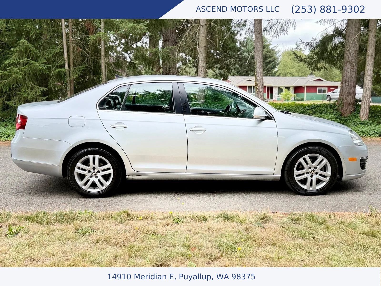 Used 2010 Volkswagen Jetta TDI FWD image 6