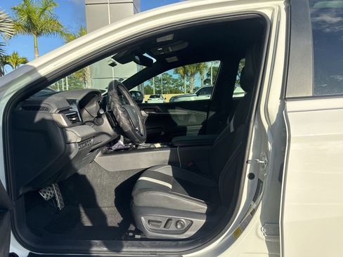 Used 2025 Toyota Camry SE w/ Multimedia Upgrade Package image 3