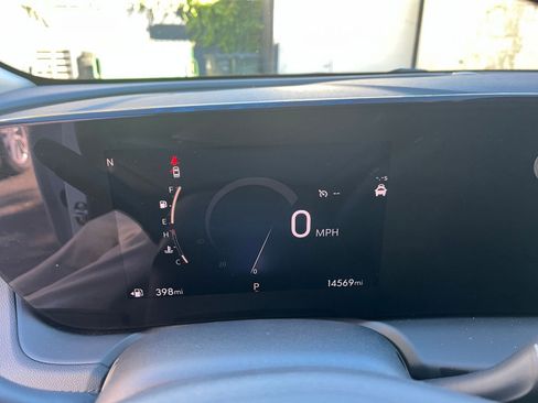 Used 2025 Buick Encore GX Preferred image 36