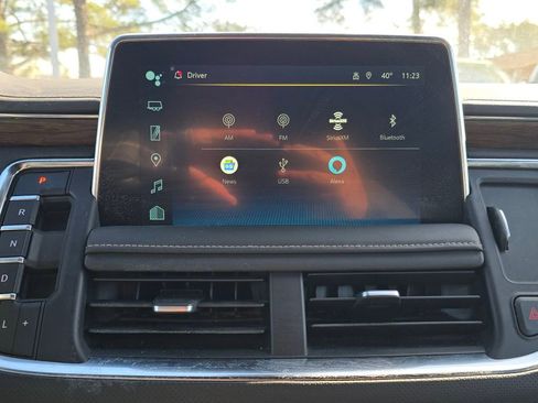 Used 2023 Chevrolet Suburban Premier image 22