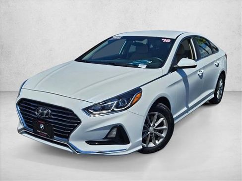 Used 2018 Hyundai Sonata SE FWD image 1