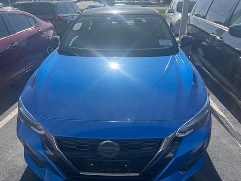 Used 2023 Nissan Sentra SR FWD image 2