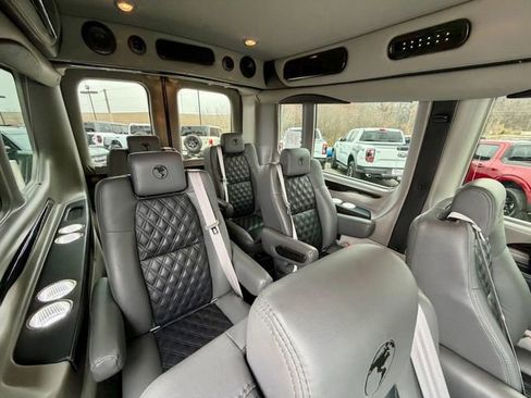 Used 2024 Ford Transit 250 148 Medium Roof Extended AWD image 12