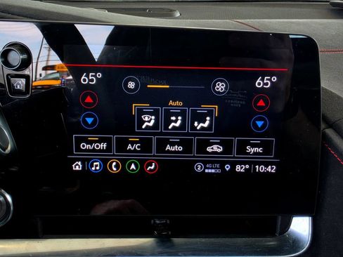 Used 2023 Chevrolet Corvette Stingray Premium Conv w/ Z51 Performance Package RWD image 55