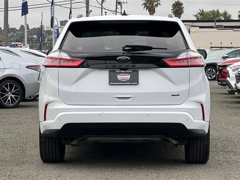 Used 2024 Ford Edge SE w/ Black Appearance Package image 7